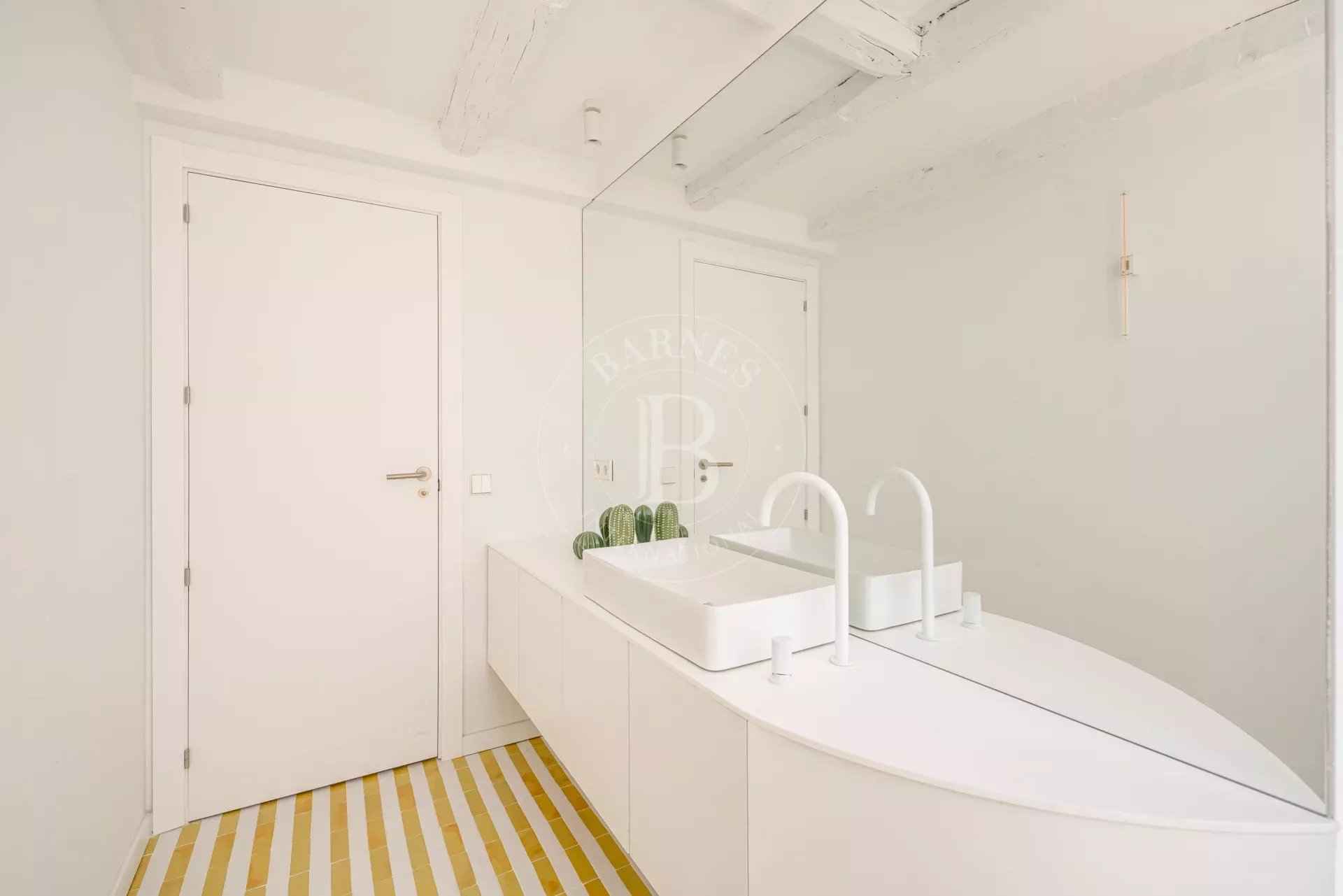 9c4d492cac105b14ae1b79bc013f9187 e00e89398a 1920 original - Attribut alt par défaut.