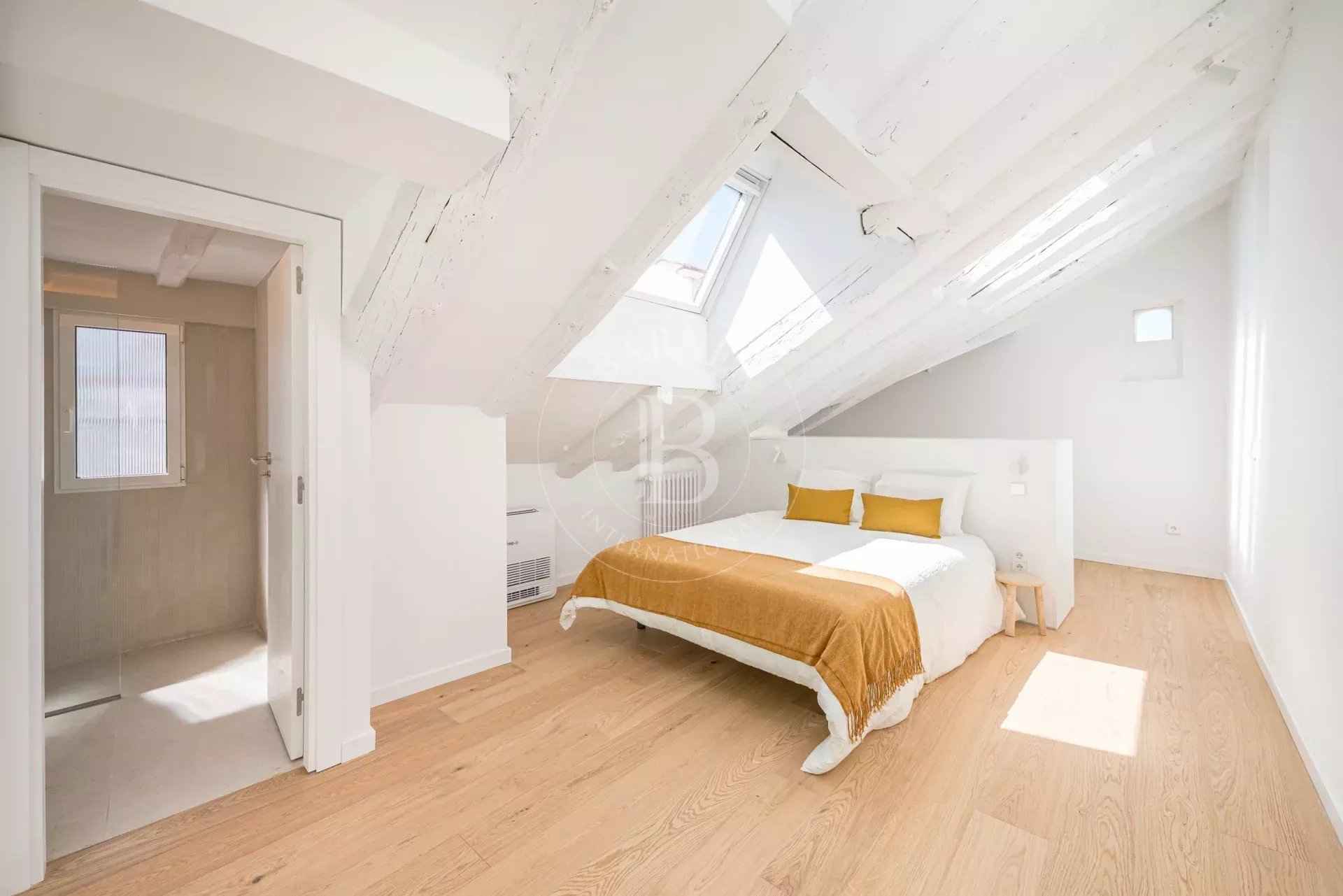 41858db57ba925804fa2a8b672581a56 aee727be12 1920 original - Attribut alt par défaut.