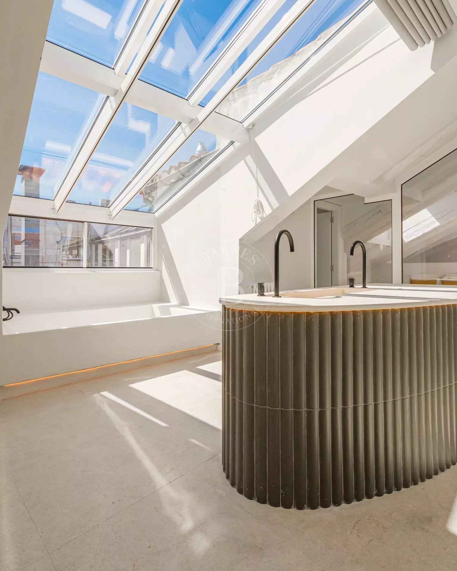 Ad6e005b1eaadfc21a2296270f3dcd4c dda7009dd4 1920 original - Attribut alt par défaut.