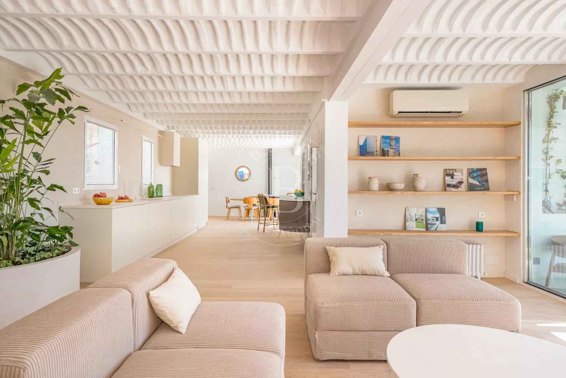 A176c43a7a52264a1bb5e698c0e9e186 b4fbde1495 1920 original - Attribut alt par défaut.