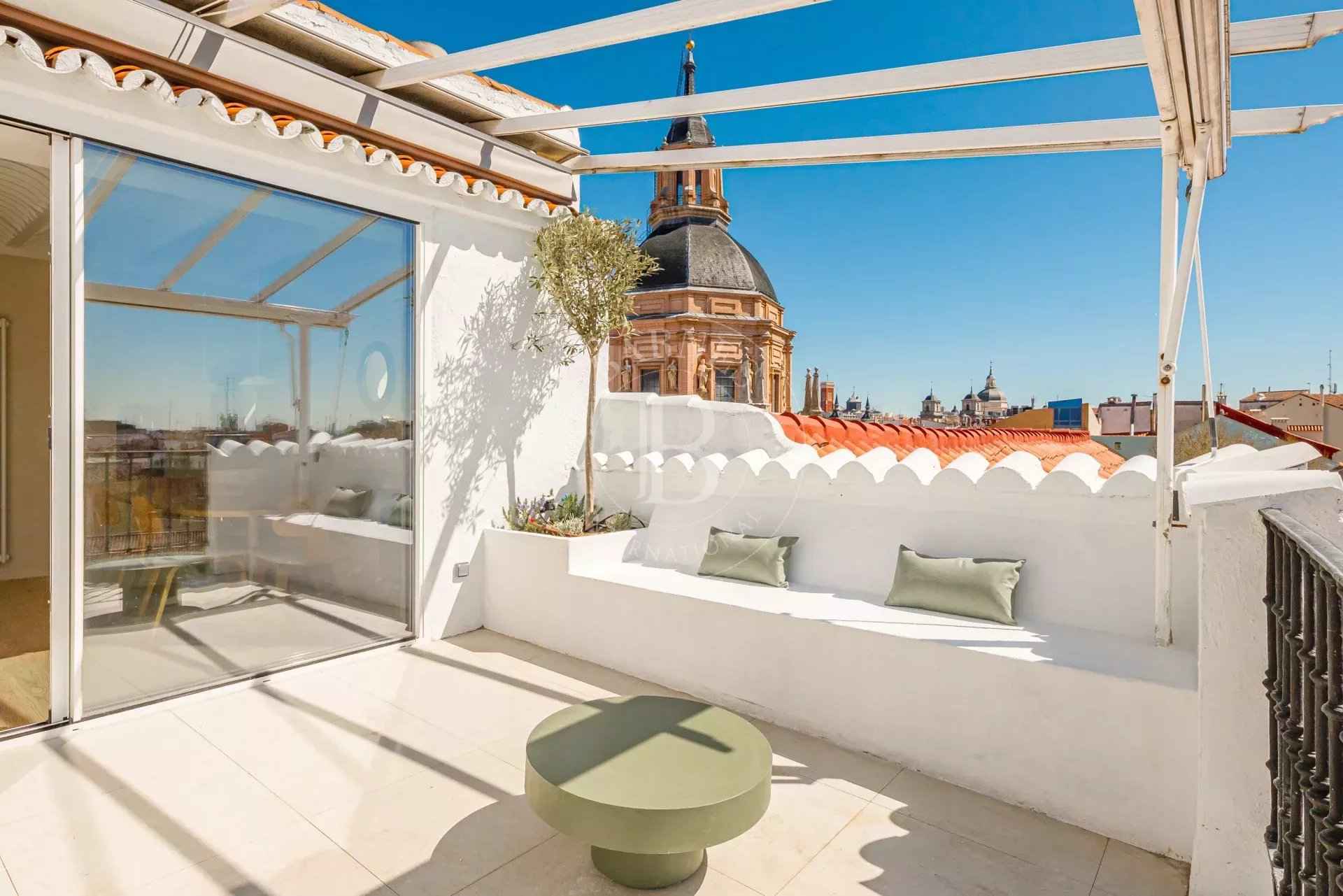 98a07a5453a26a130f4a7e6e2ec06f28 001f4ec9c9 1920 original - Attribut alt par défaut.