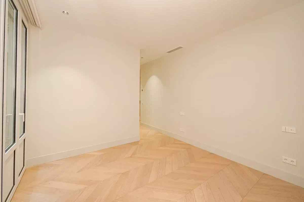 9c7bffdd666fe41b552f049f3dc9f9ba 51e8bd0075 1200 original - Attribut alt par défaut.