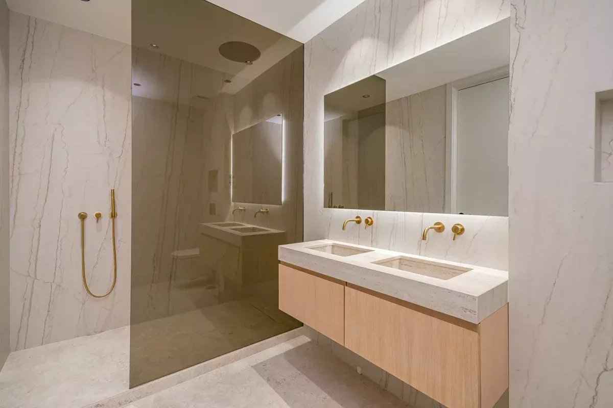 3ff29207039e0263bbb8203eab5da999 49696050a5 1200 original - Attribut alt par défaut.