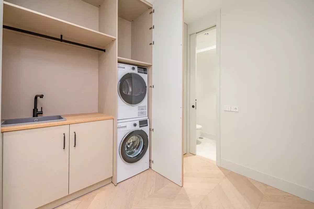 Ef7954ffc834ffb7c304e896438aa2a6 80cd9d34ca 1200 original - Attribut alt par défaut.