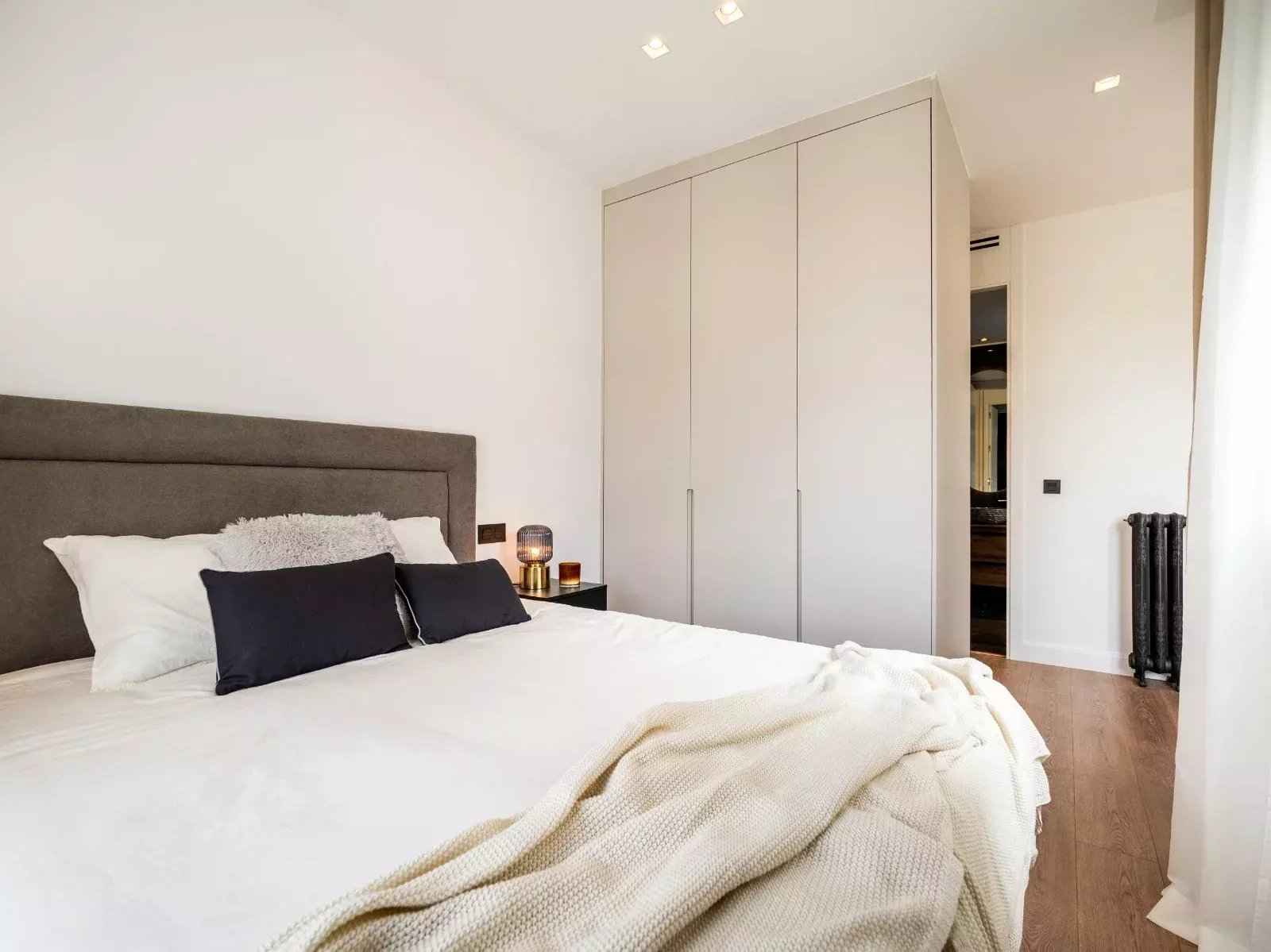 F3c096c4ea2ccb3de936f19edc6715b5 f8f2f56b2c 1600 original - Translation missing: en.helpers.application.image_tag.default_alt