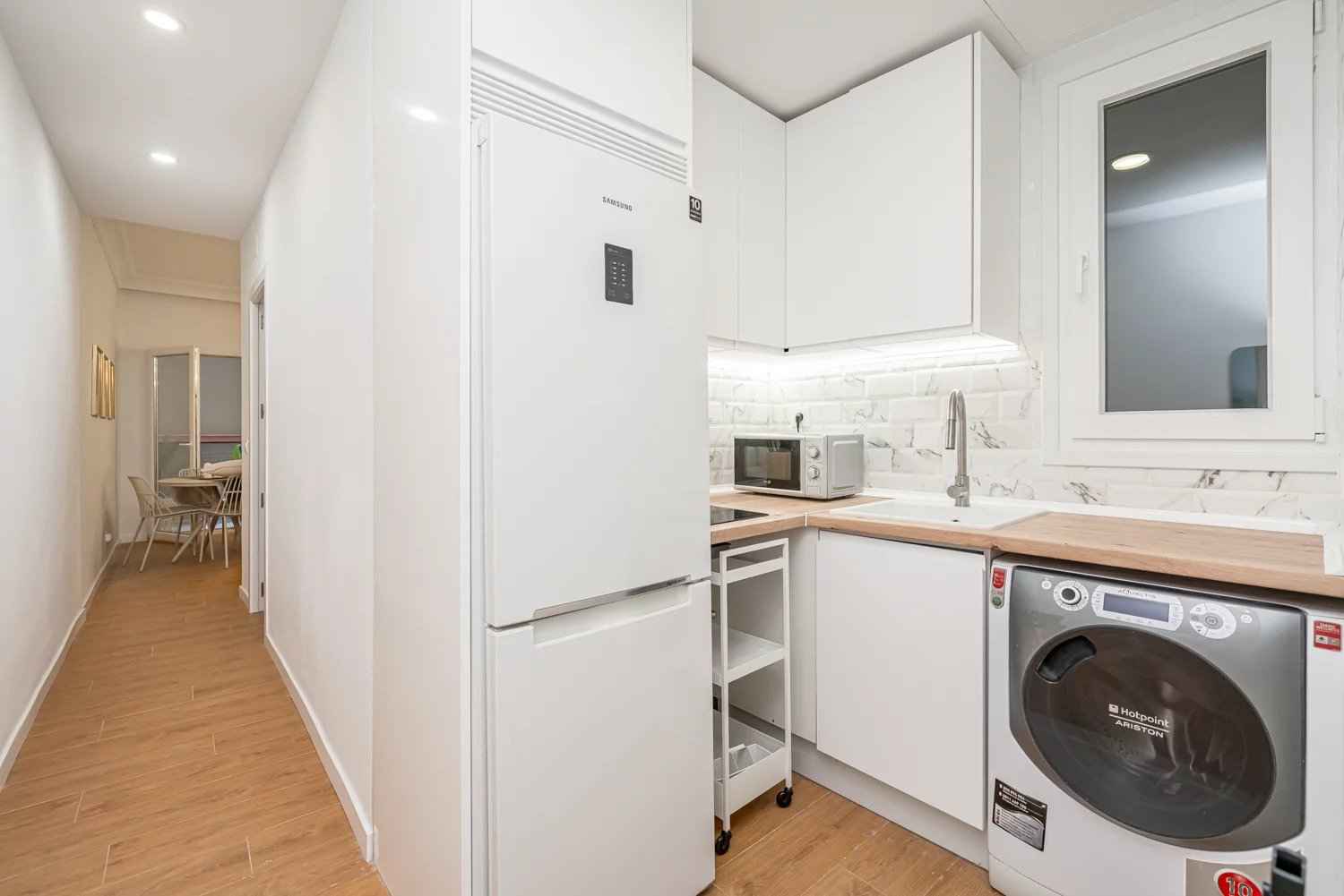 Db7fd0330bb54cd7a6d516b2ee42873b 8f0ff93b5e 1500 original - Translation missing: en.helpers.application.image_tag.default_alt