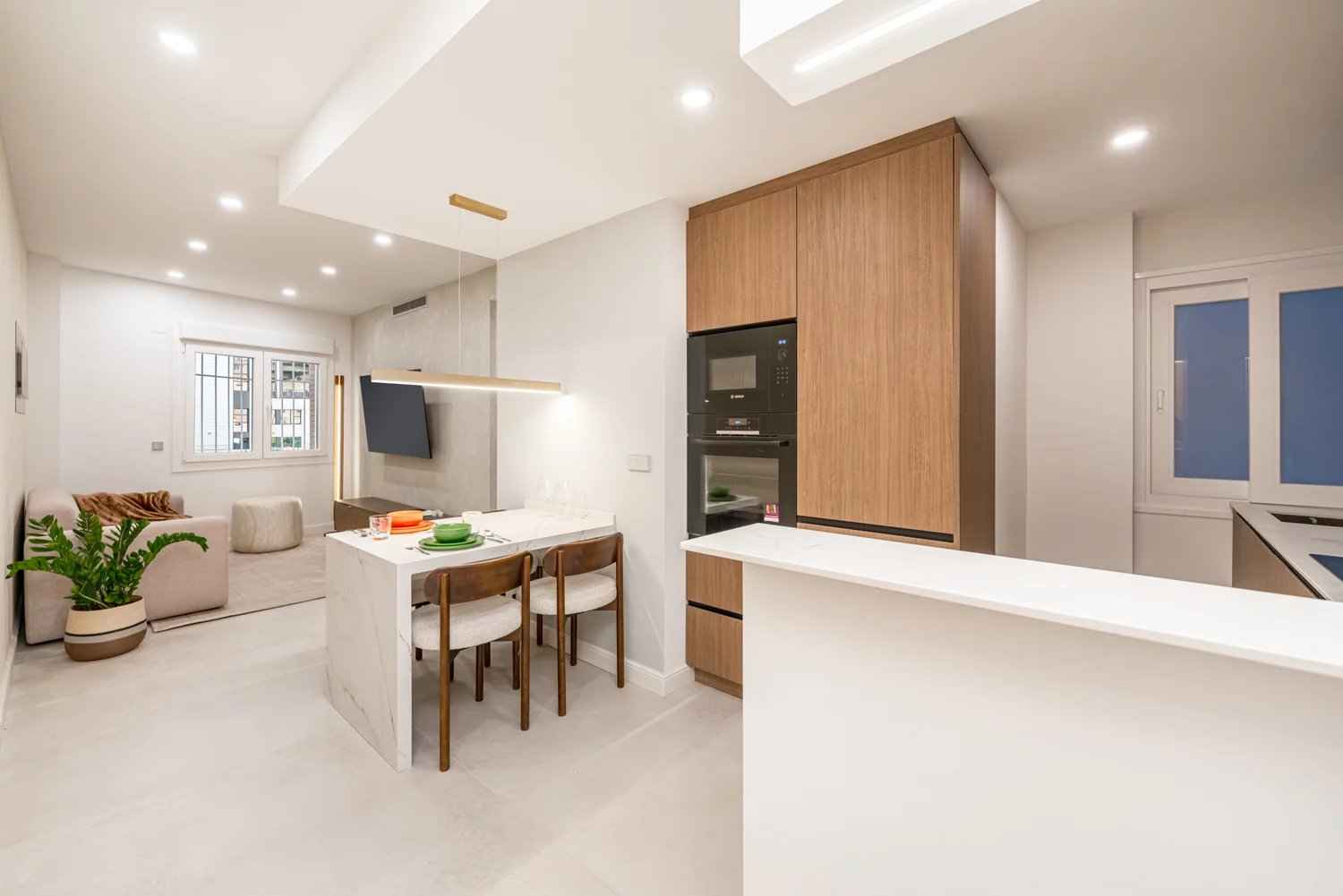 84d0c1676bdf583a15b3d03abcd2ec0c 3adfc4164e 1500 original - Translation missing: en.helpers.application.image_tag.default_alt