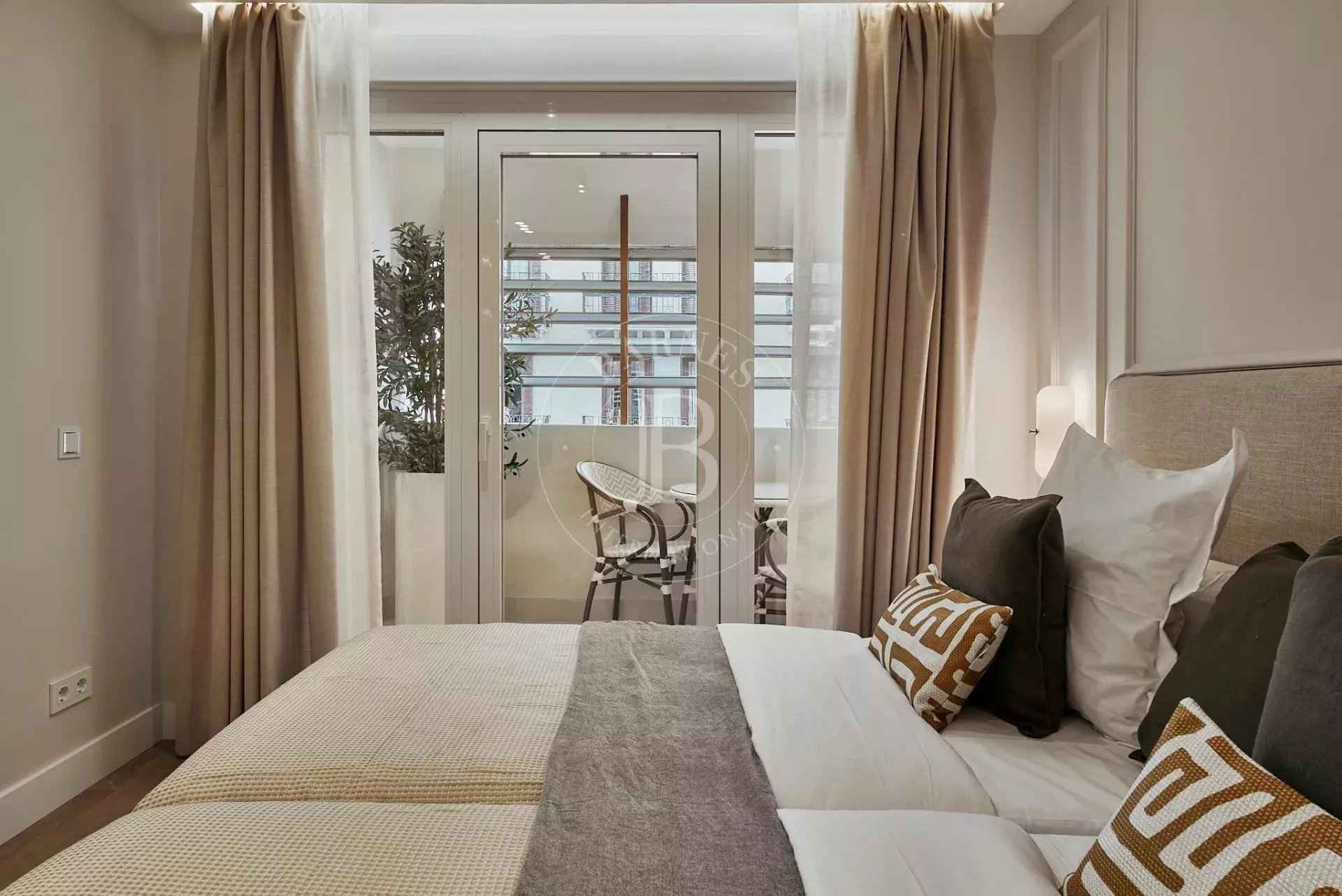 723337a5a65c5fe37c0e82c8077b638b 95a6f71cb1 1920 original - Attribut alt par défaut.