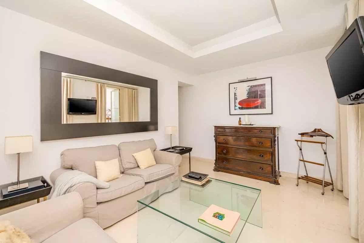 B98773e8a326970a12737fe07685e0c6 dd5e468413 1200 original - Attribut alt par défaut.