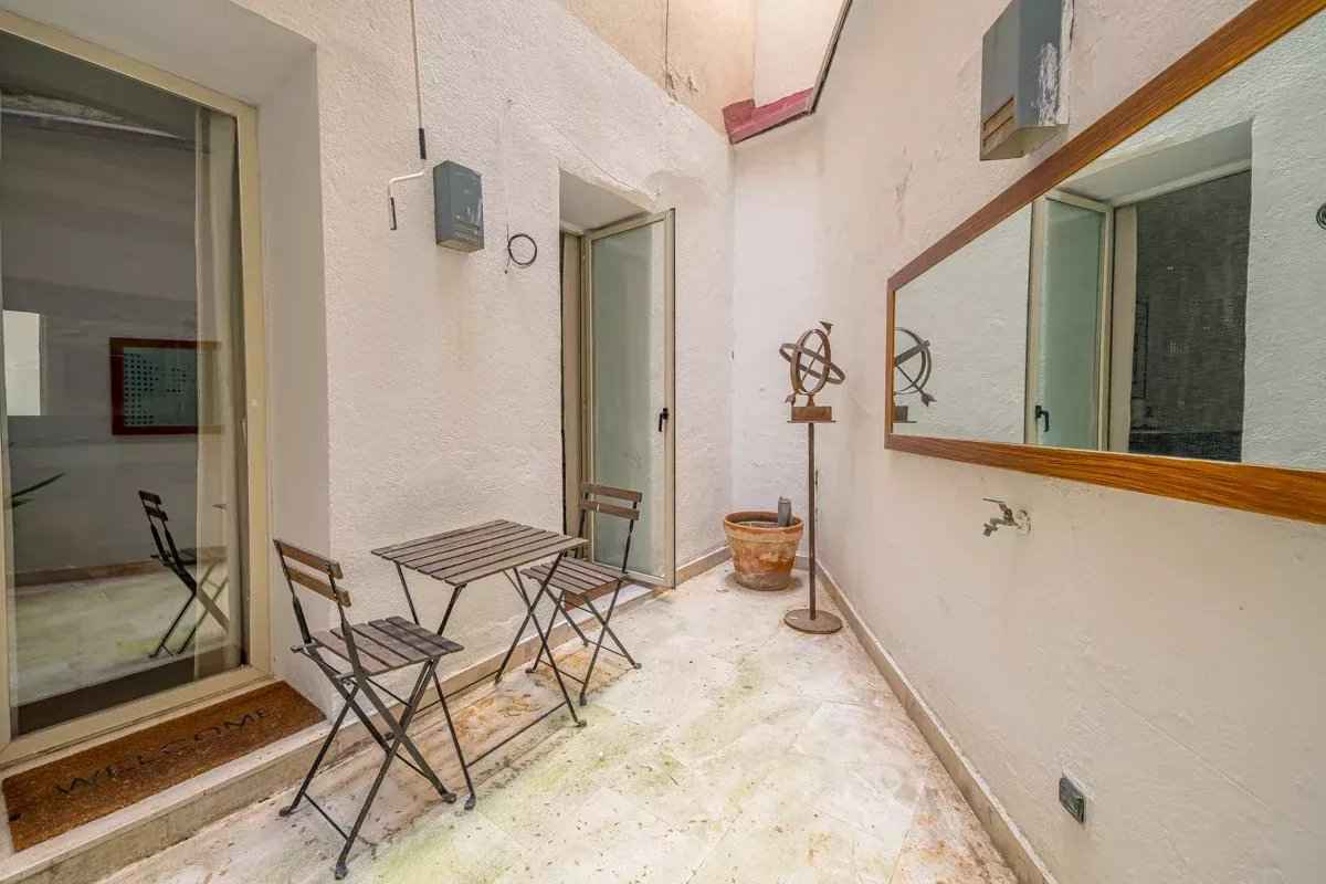 61e9dfcd053c5a4ed95b5dc742ae20b8 b42dff81e4 1200 original - Attribut alt par défaut.