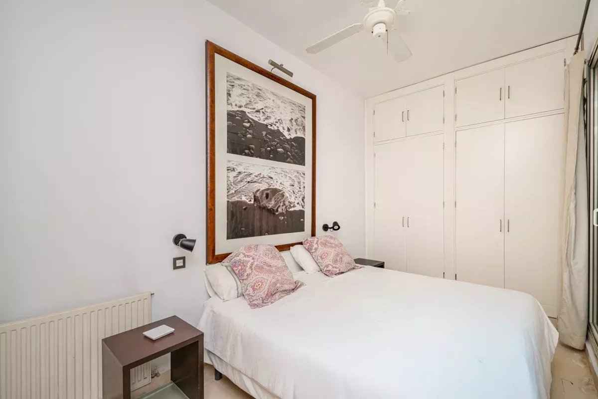 E972c8f319dbcc5036320c2eb6bdca58 263201c8f9 1200 original - Attribut alt par défaut.