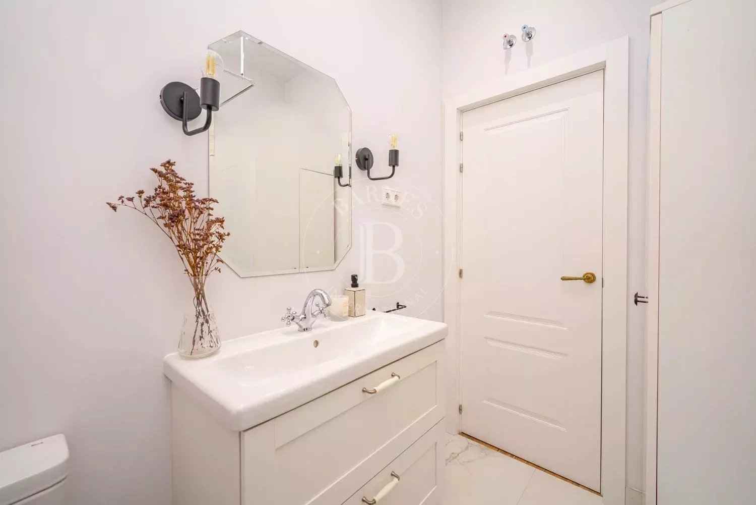 6f95af8d2cdc6d2abd88dc21f5155bd8 196f4609a6 1500 original - Translation missing: en.helpers.application.image_tag.default_alt