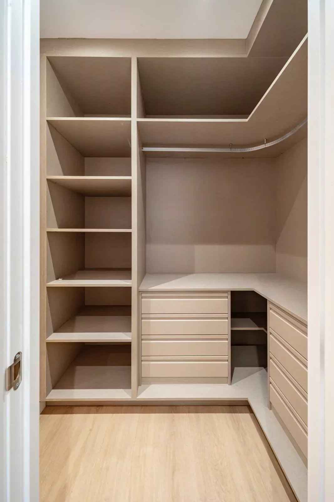 2486f027e45a00f29151cc013679062e aaeb446393 1600 original - Attribut alt par défaut.