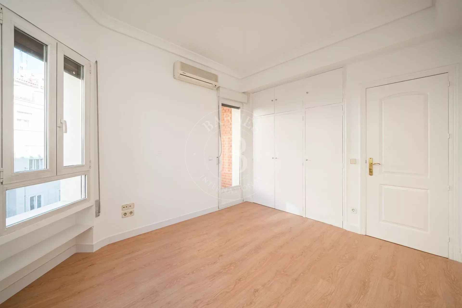 8eac32c498f5e09ae25c6f3b3cf29ba2 5710879426 1920 original - Translation missing: en.helpers.application.image_tag.default_alt