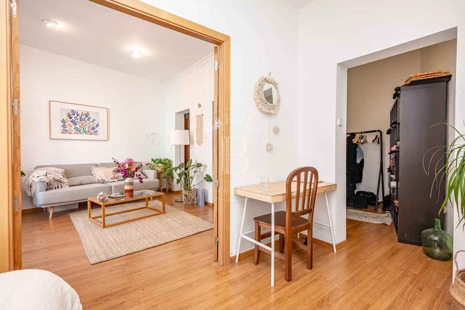 66e0d9e4f9b437c8d2f823850d276421 0c8fa4b906 1500 original - Attribut alt par défaut.