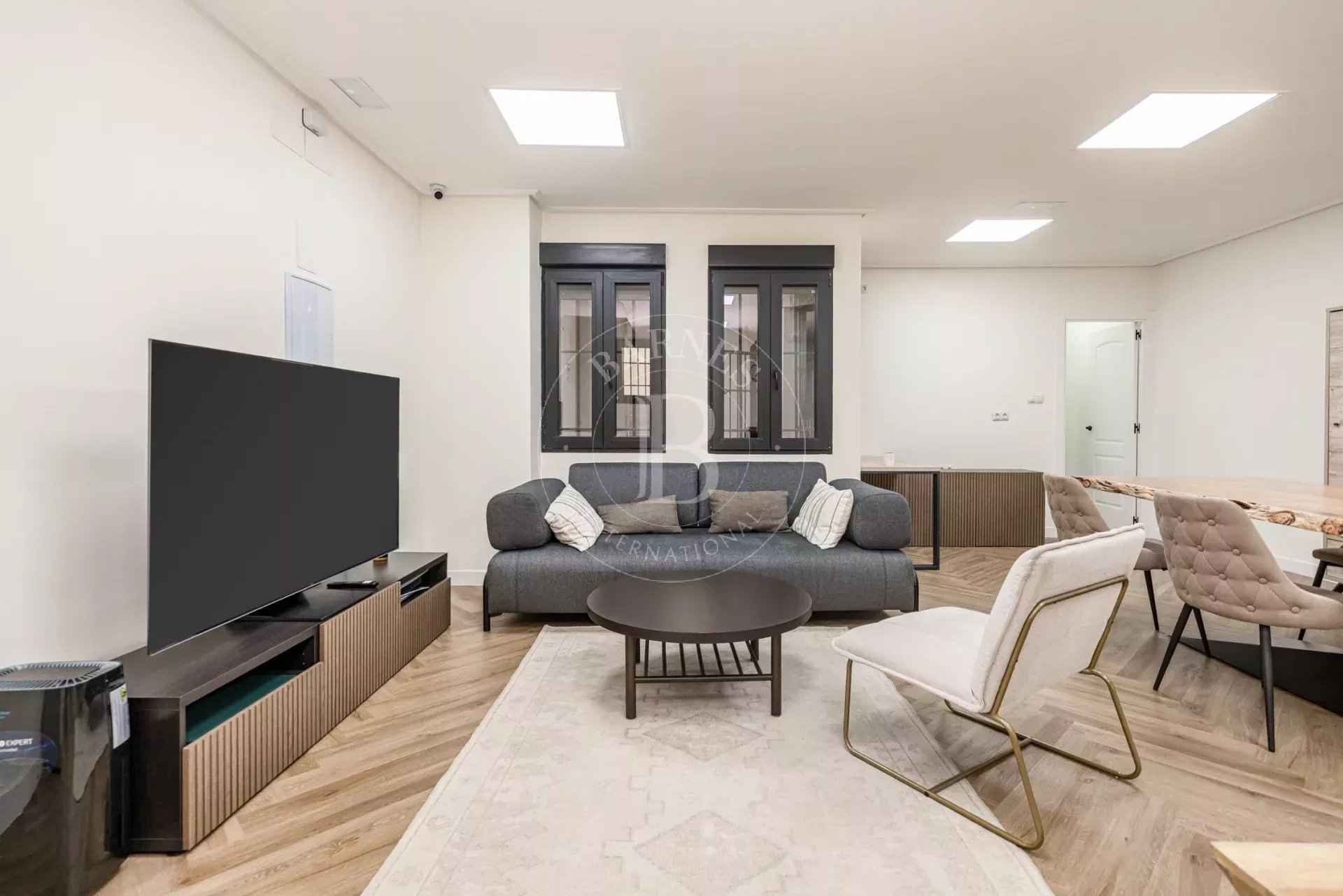 C95a5640a47c4bff5a7edfbe0a18c735 a53368d57a 1920 original - Attribut alt par défaut.