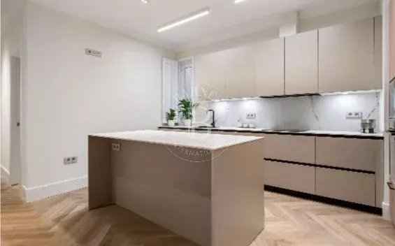 2c4812172a766b3b7e412d8b01d376a0 9023b52cea 565 original - Attribut alt par défaut.