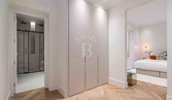 D782e6976665a1e050e07dd99f2adcc6 4811dadd2f 560 original - Attribut alt par défaut.