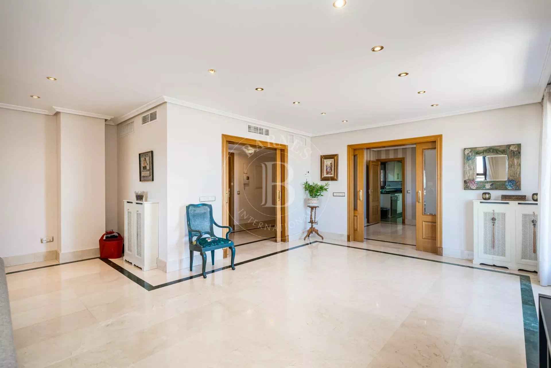 96613d0cc54a0170c25ef44b0e78a34a 34c578c4b9 1920 original - Translation missing: en.helpers.application.image_tag.default_alt