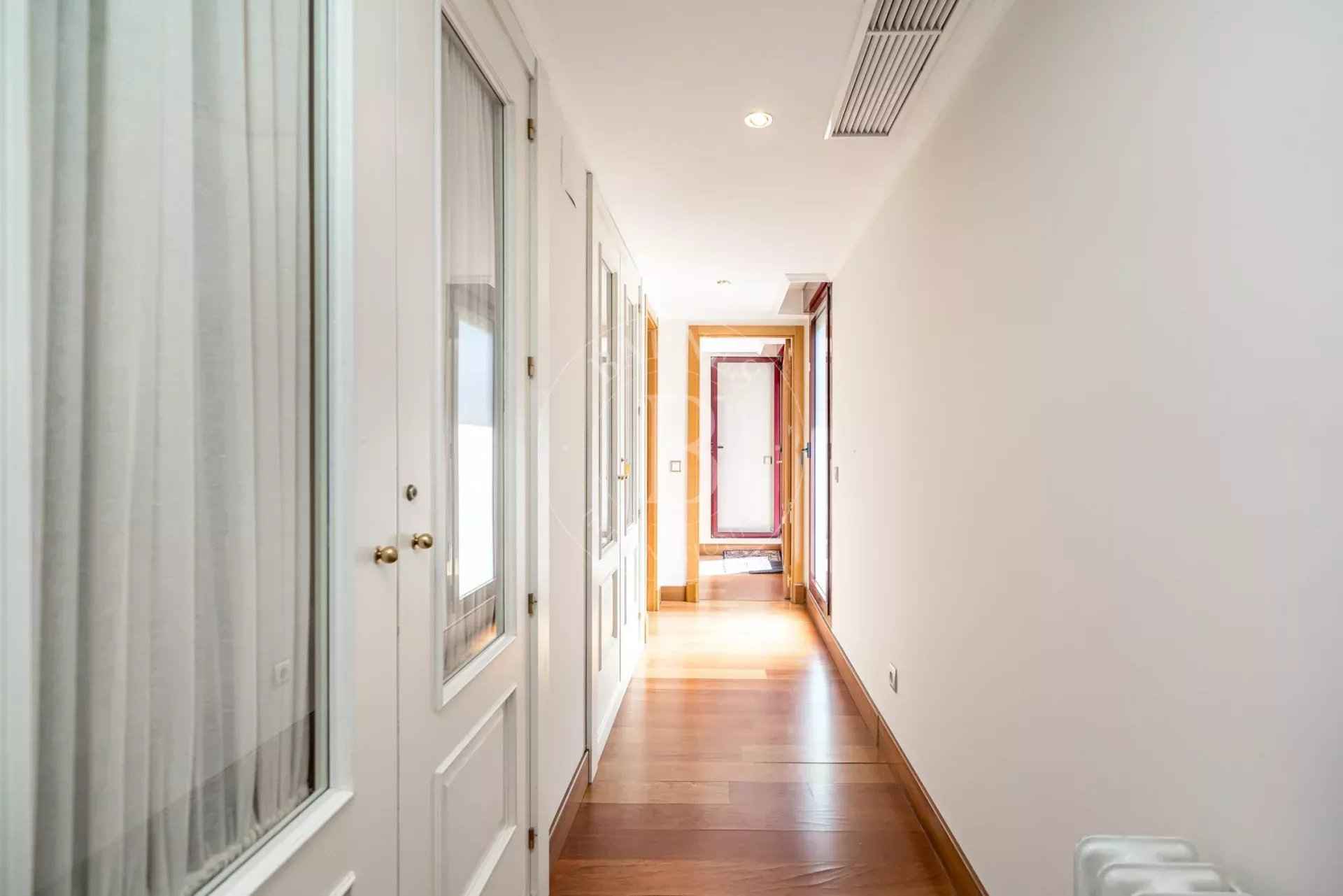 8cedf140e28cd5a61d9e05dc820adf2e 4d6b764c9e 1920 original - Translation missing: en.helpers.application.image_tag.default_alt