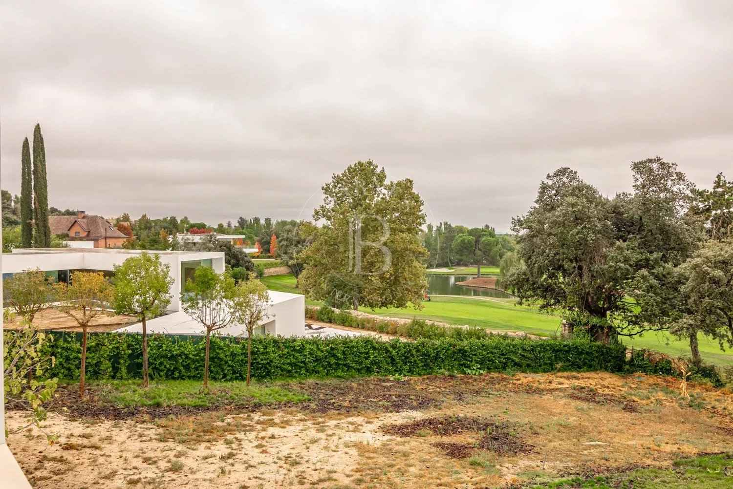 0ee01dd6b5f45e178da55f9b8eafe8a7 dfe80ba6f2 1500 original - Attribut alt par défaut.