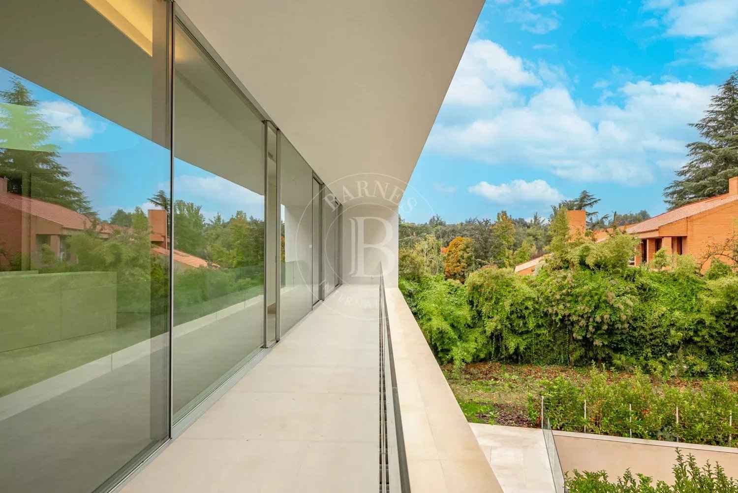 A5cab55fd3c586f63c1b7889aa0c4f80 cef77e199a 1500 original - Attribut alt par défaut.