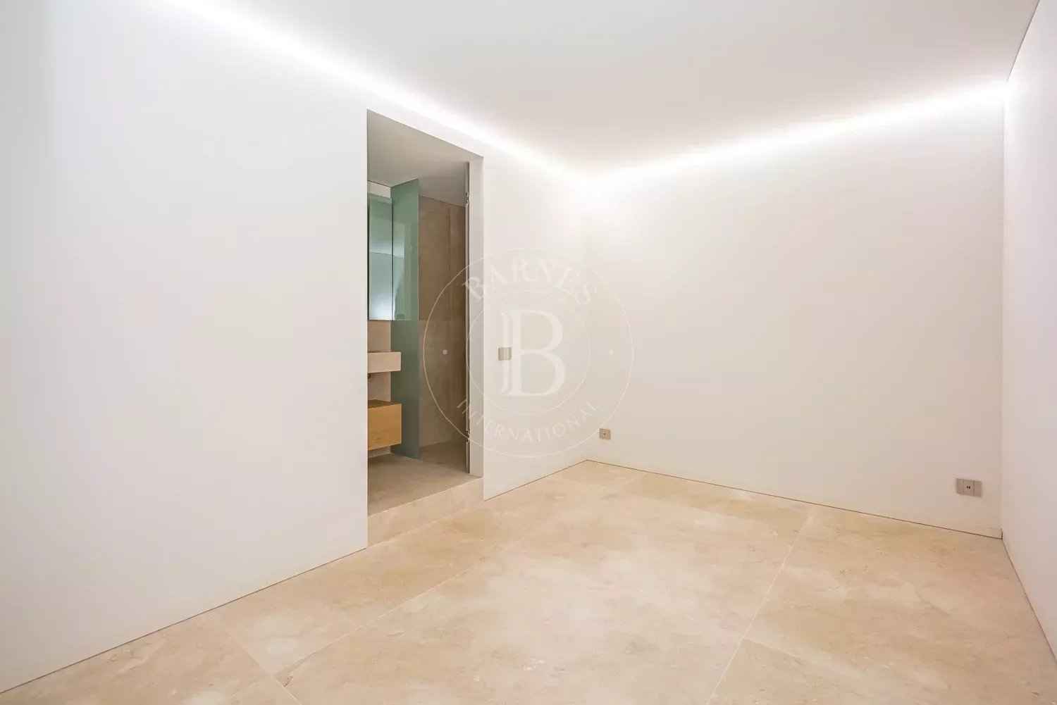 Aad98d05b90a1a2db33ad83874302d22 3468f19381 1500 original - Attribut alt par défaut.