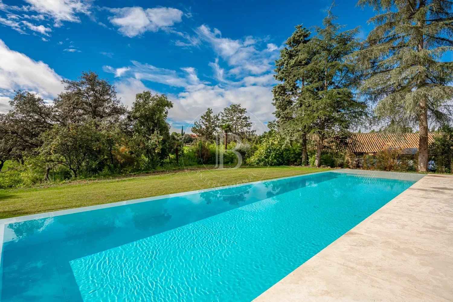 B2bb3b048c5dd57197100f403a24a7cc 5469e22087 1500 original - Attribut alt par défaut.