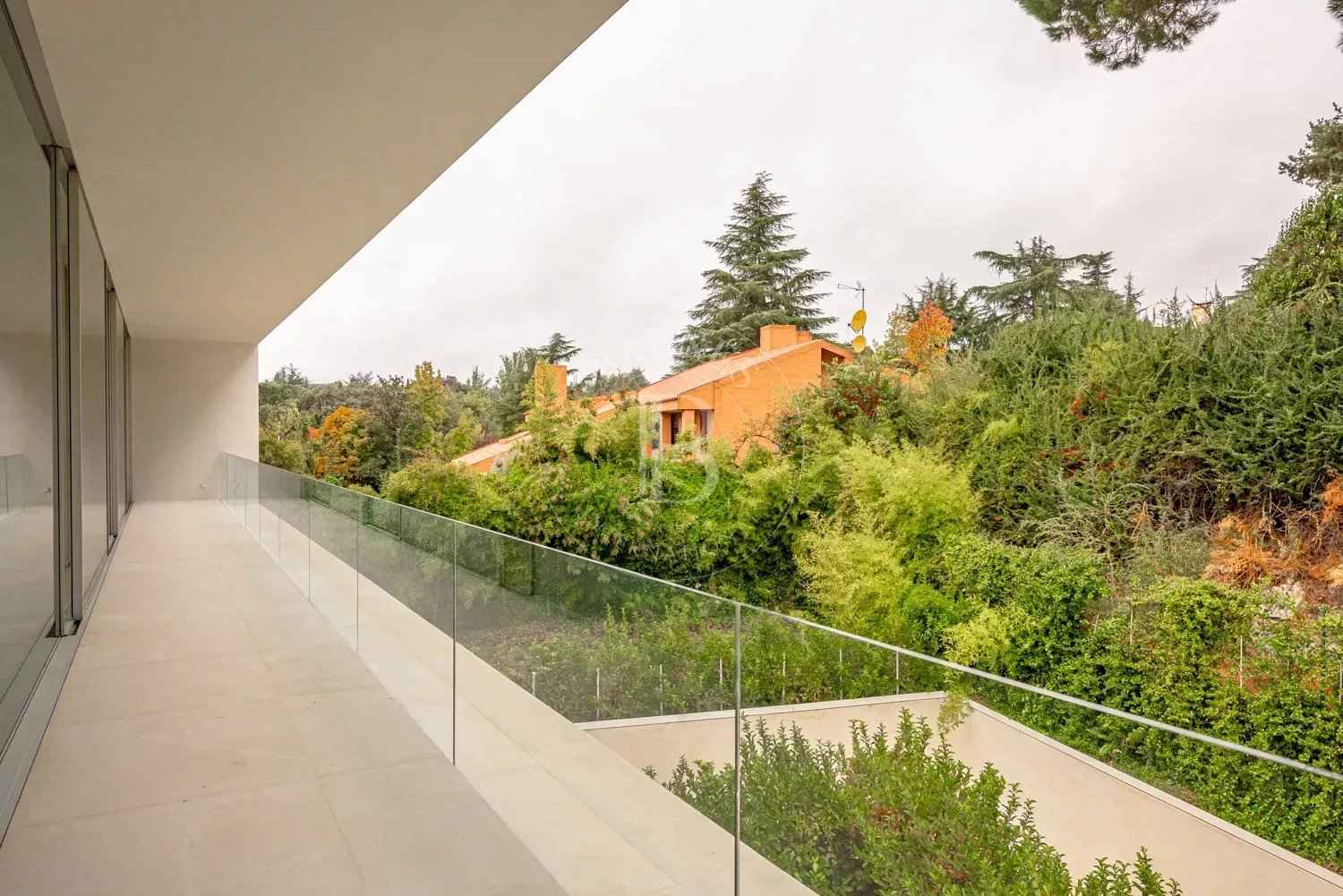 521488ce3f79c8278142825787760ade 948b008191 1500 original - Attribut alt par défaut.