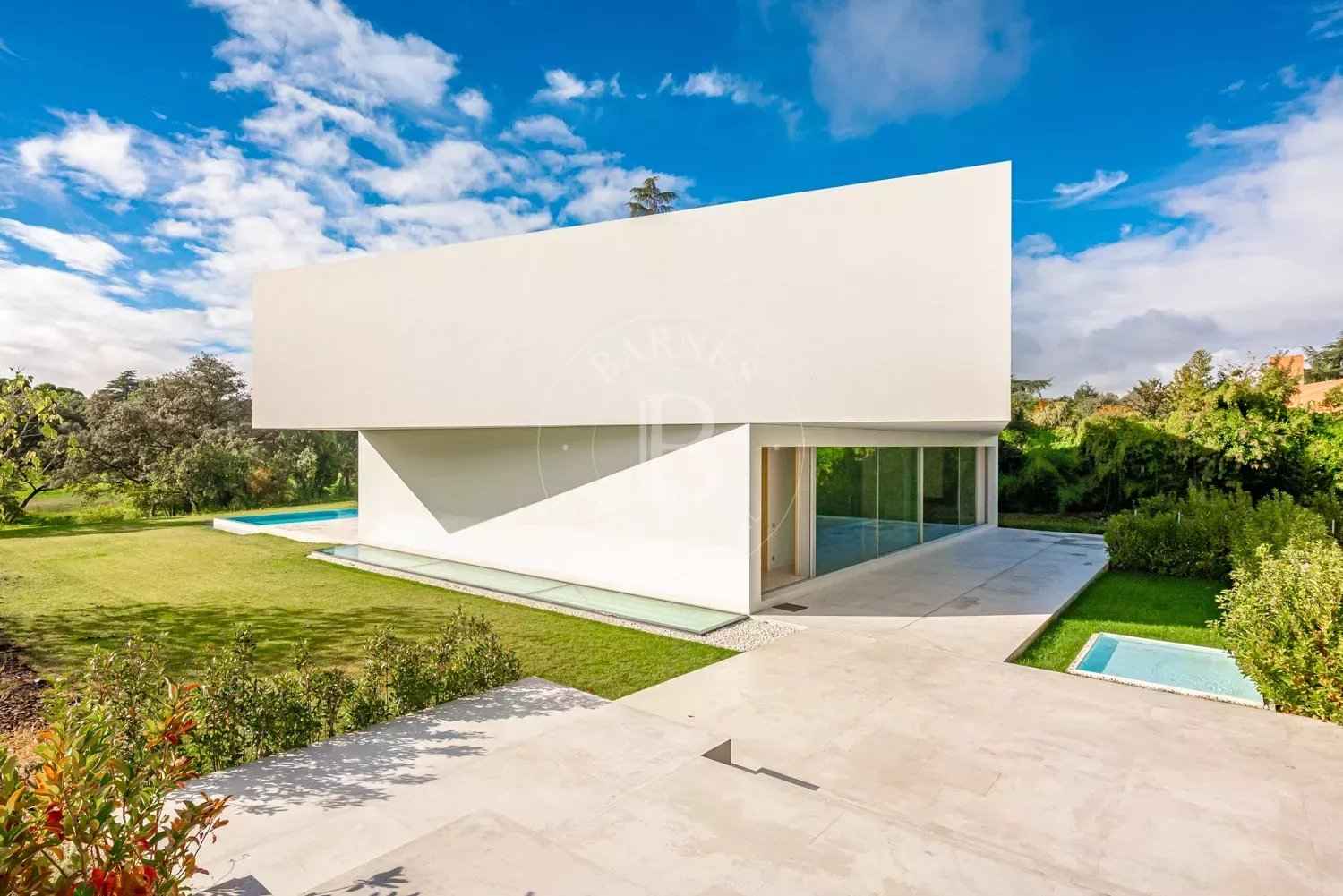 21228677697a9ab7c165d6b00f0b7ccb a425253f64 1500 original - Attribut alt par défaut.