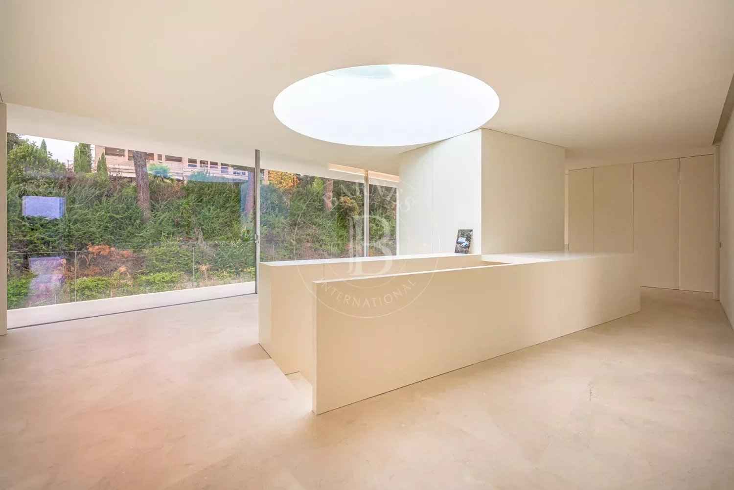 7b73efb3960715691a9aaac87a10675d 0bb4dbf444 1500 original - Attribut alt par défaut.