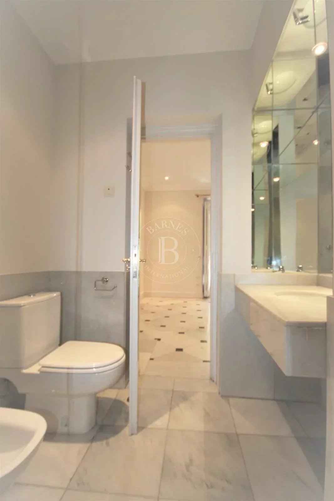 B0ad98b02d10b81a5a56831754f61818 482215b3bd 1600 original - Attribut alt par défaut.