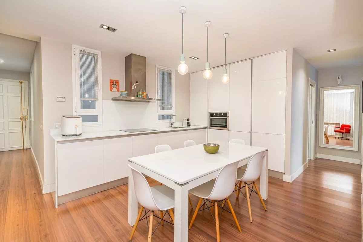 262a3c88ac92ffa32f44c836f3991762 353d0a58ef 1200 original - Translation missing: en.helpers.application.image_tag.default_alt