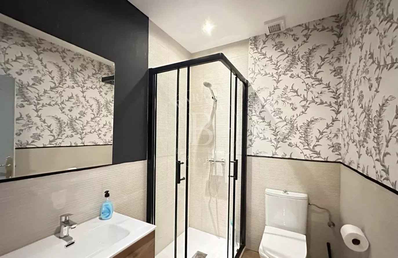 A21d98a560aff447437d61b5af8617bb 744106cfcf 1373 original - Attribut alt par défaut.