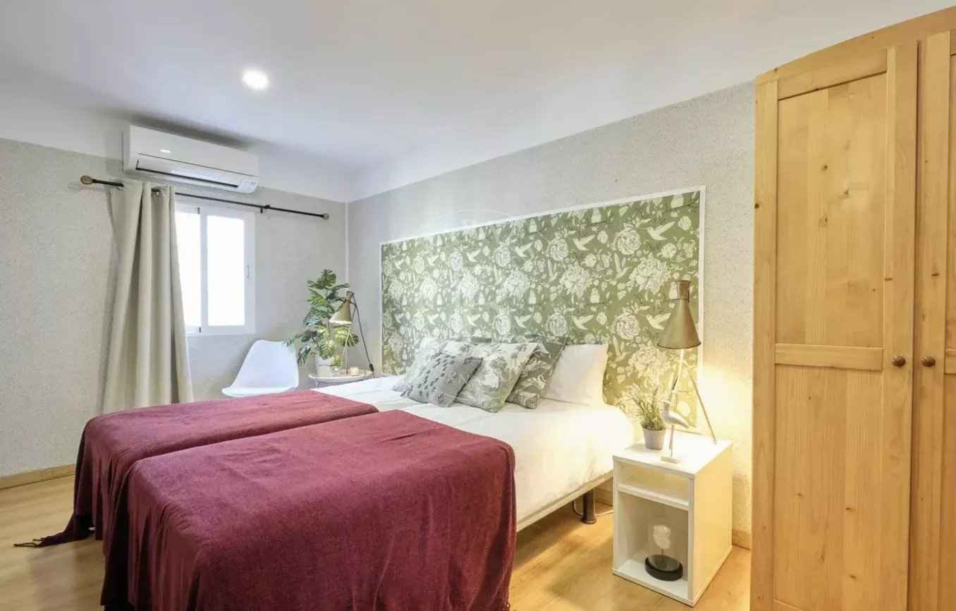 A87664adc25683920e0b3f835340d250 bd0846444c 1356 original - Attribut alt par défaut.