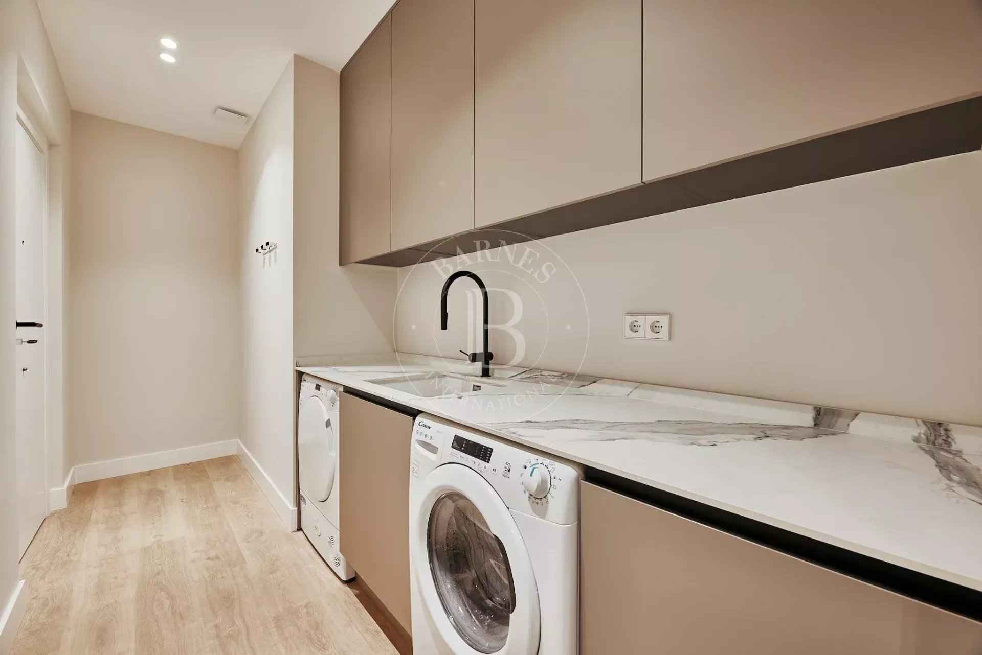 Fb84acee8e089efa6d89c43eeb1cbb03 2210056aec 1920 original - Attribut alt par défaut.