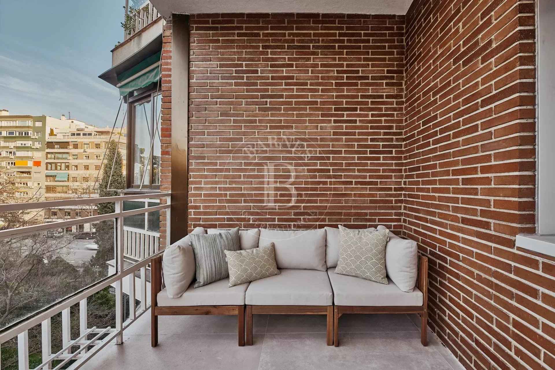 Cbd0b808d50c2804c86539cb1b740185 8348c259d3 1920 original - Attribut alt par défaut.