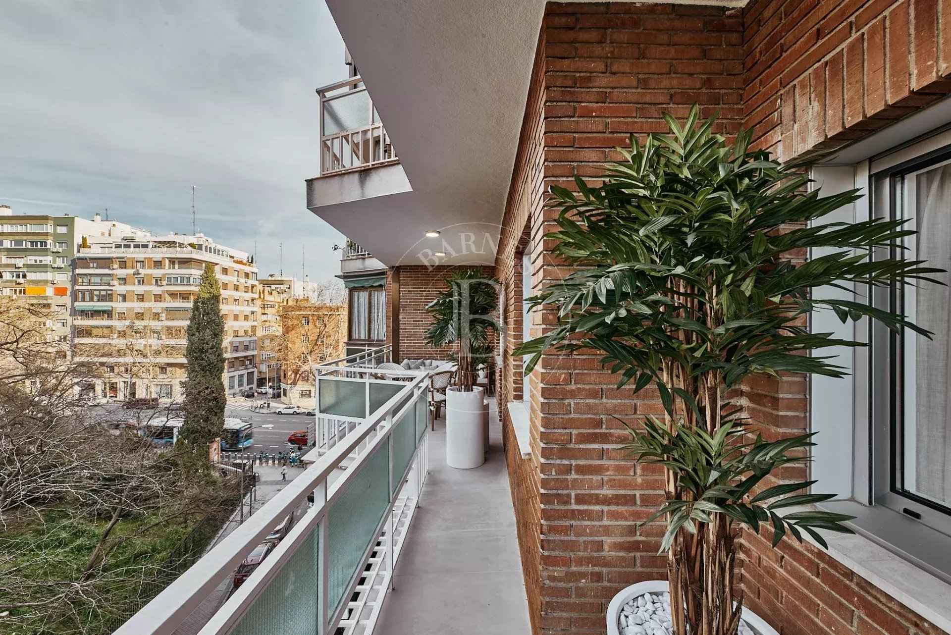 33c257793444632e25b40990553aaf21 909b67f295 1920 original - Attribut alt par défaut.