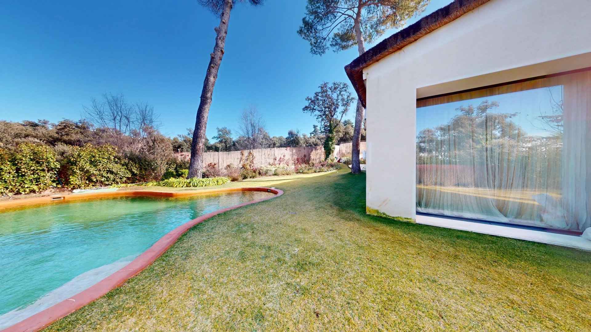 283506b75a4f62c03c9768aea9714378 92cb9126b1 1920 original - Attribut alt par défaut.