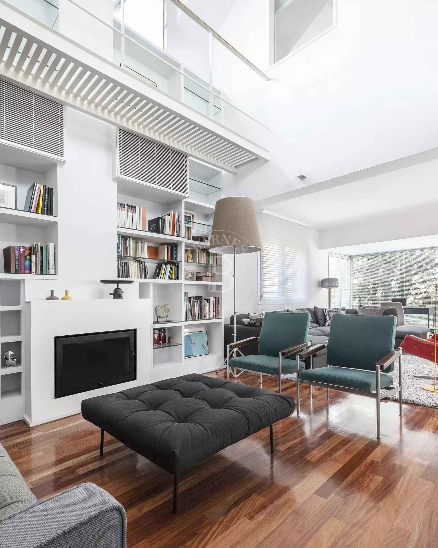 954372268daabaa48ae317a81e7f5ff5 fe8203957f 1920 original - Attribut alt par défaut.