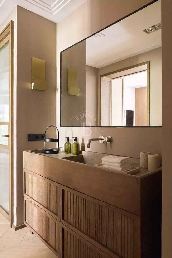 A4d9746edd6caba6eea81e87cdb834ee b30d4285e6 1086 original - Attribut alt par défaut.