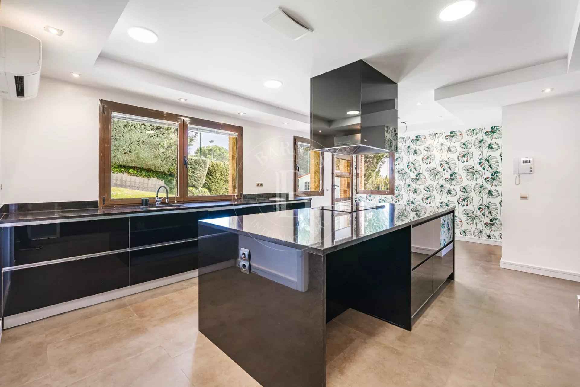 8821d37c38a7bcac38b7e56cfc01d404 deef94c62d 1920 original - Translation missing: en.helpers.application.image_tag.default_alt