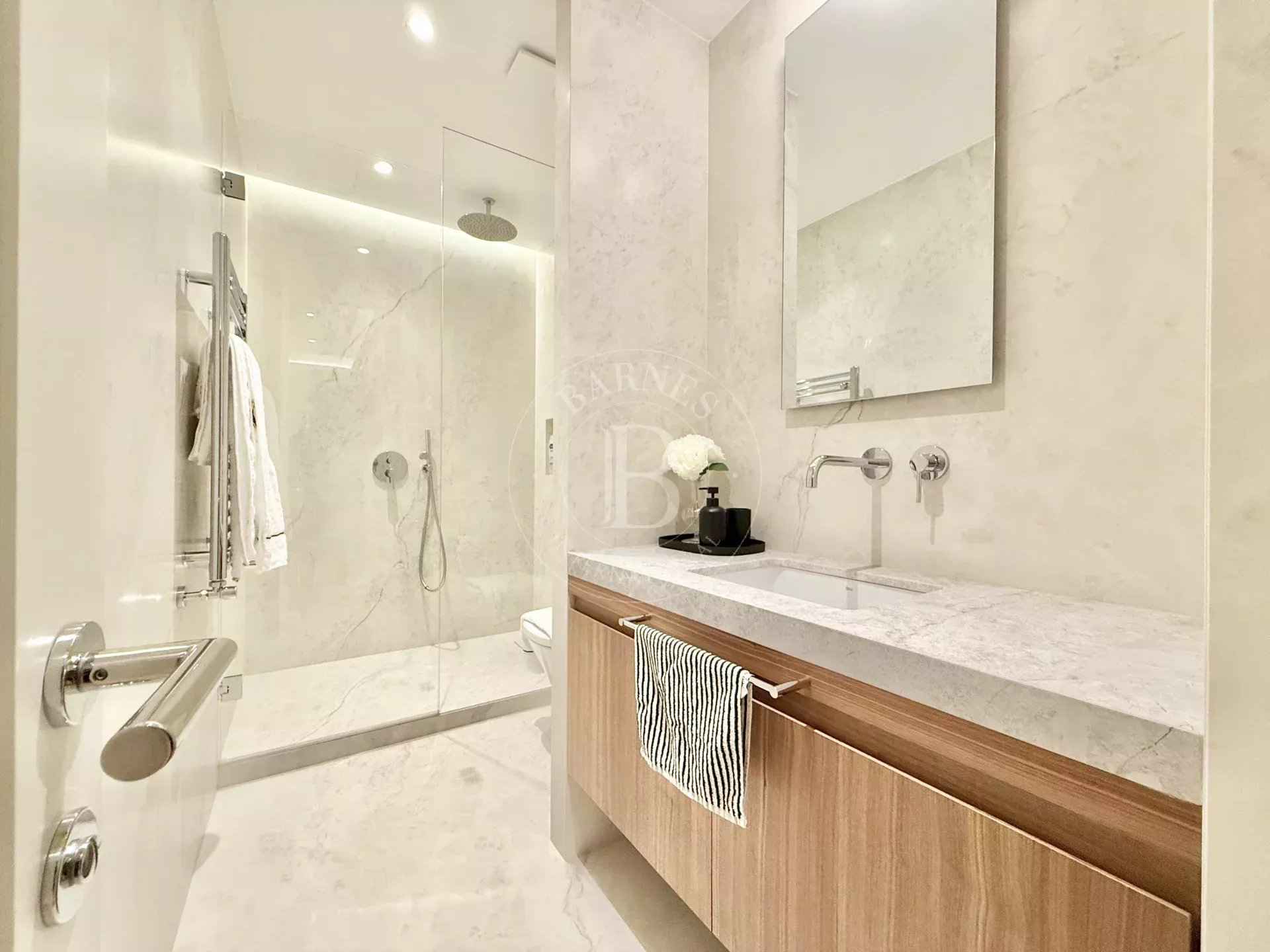 E100ca5a0aa95a39ff4f28e7103bd2a8 22626edac7 1920 original - Attribut alt par défaut.