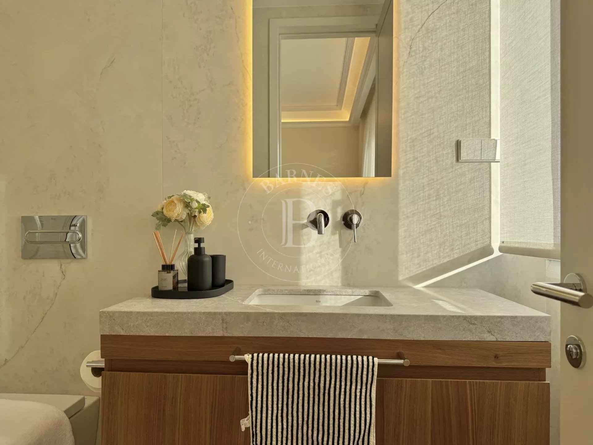 47b00cc142a434d4428bf29f93071daf ced1d552c4 1920 original - Attribut alt par défaut.