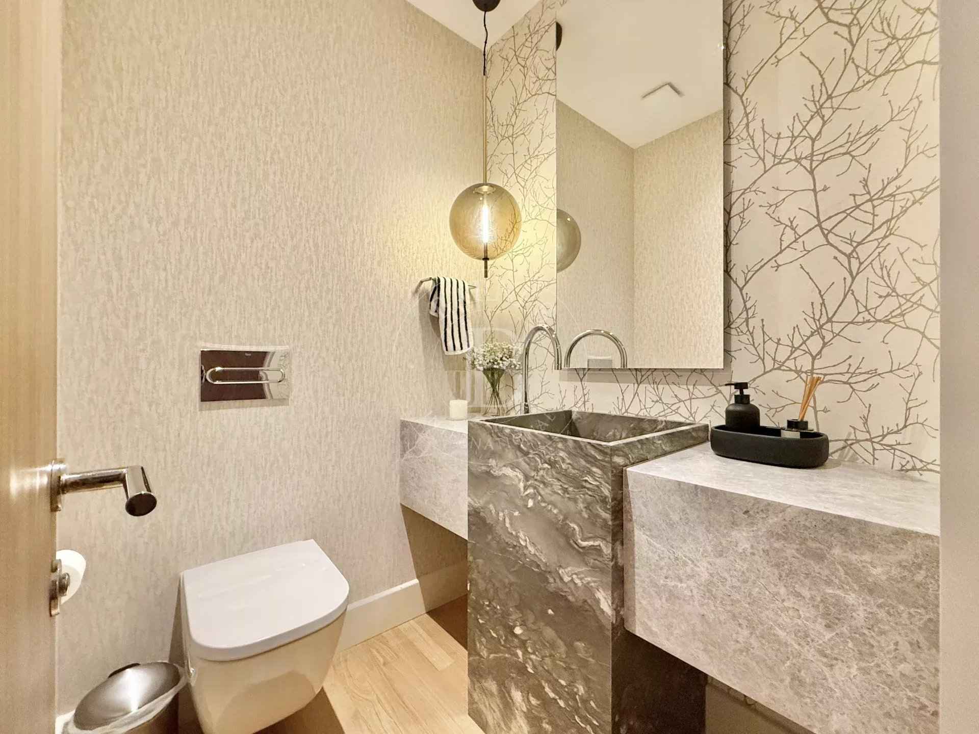 B04fa0bdbfd3f95bd08d71fec92ebf2b b33d29f406 1920 original - Attribut alt par défaut.