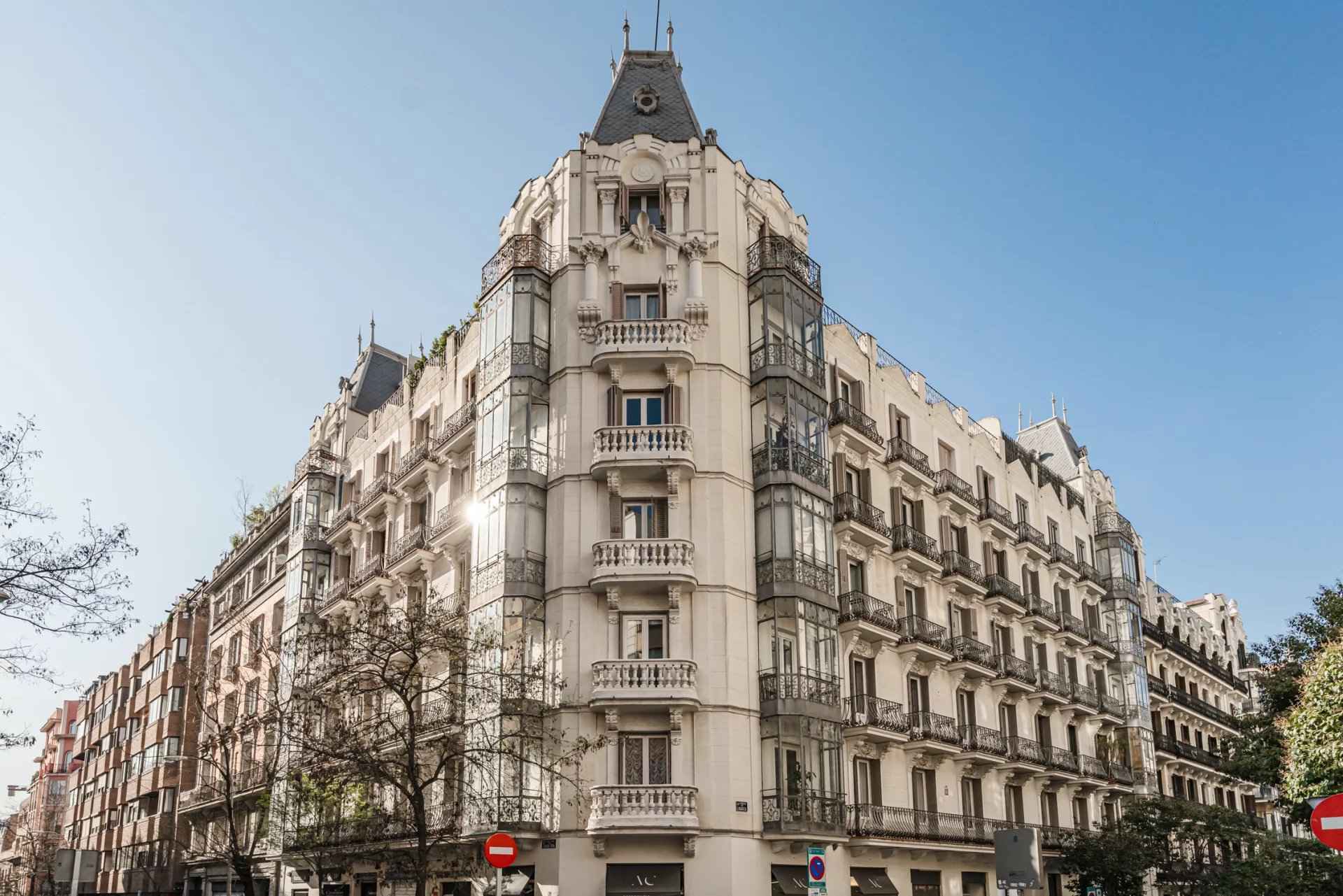 8c4b70b3f03441d0c1cd21e08dd5d621 d9224f1989 1920 original - Attribut alt par défaut.