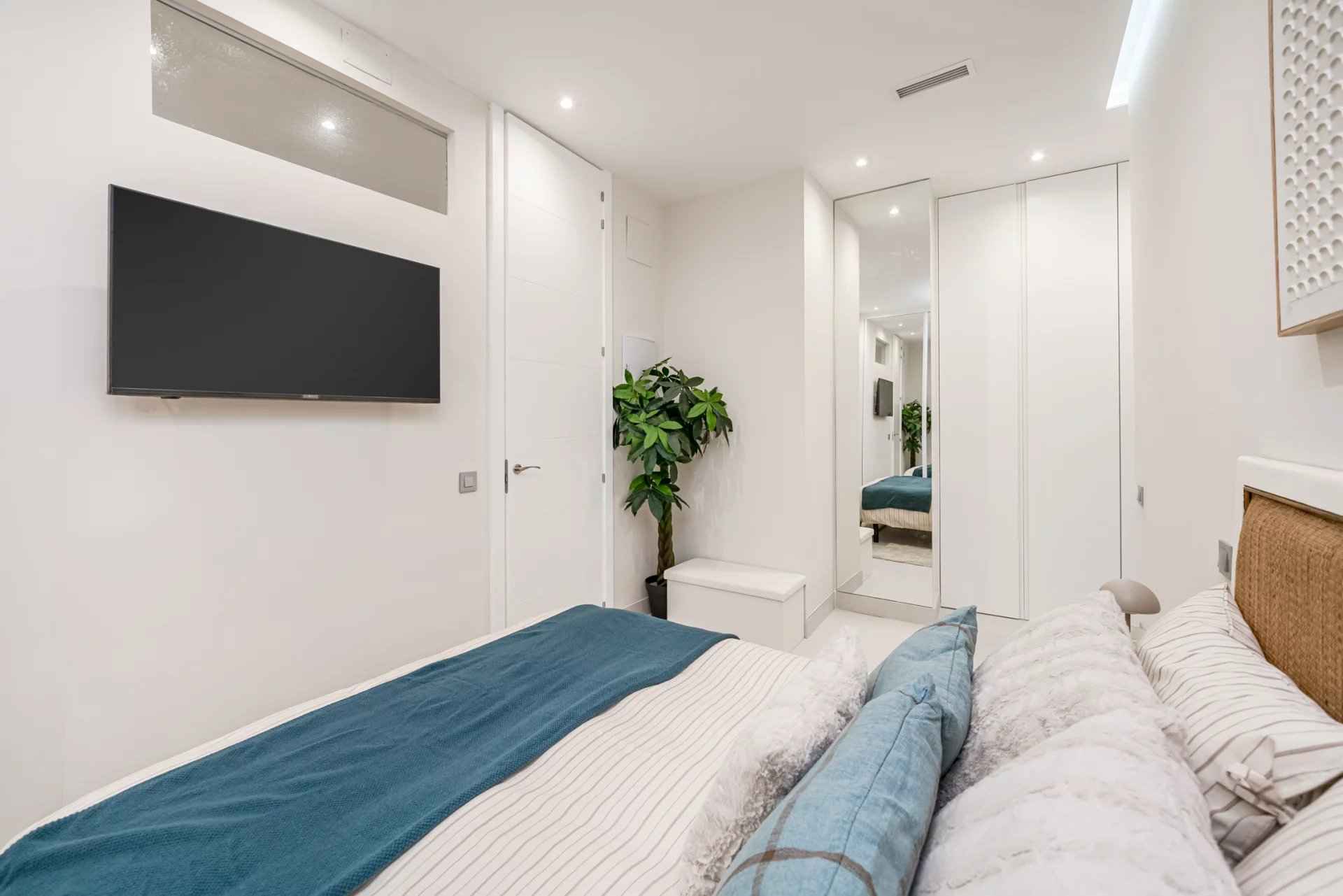 B6bbdb5a9742e604b98f2eb9fbb84073 a99be46adf 1920 original - Translation missing: en.helpers.application.image_tag.default_alt