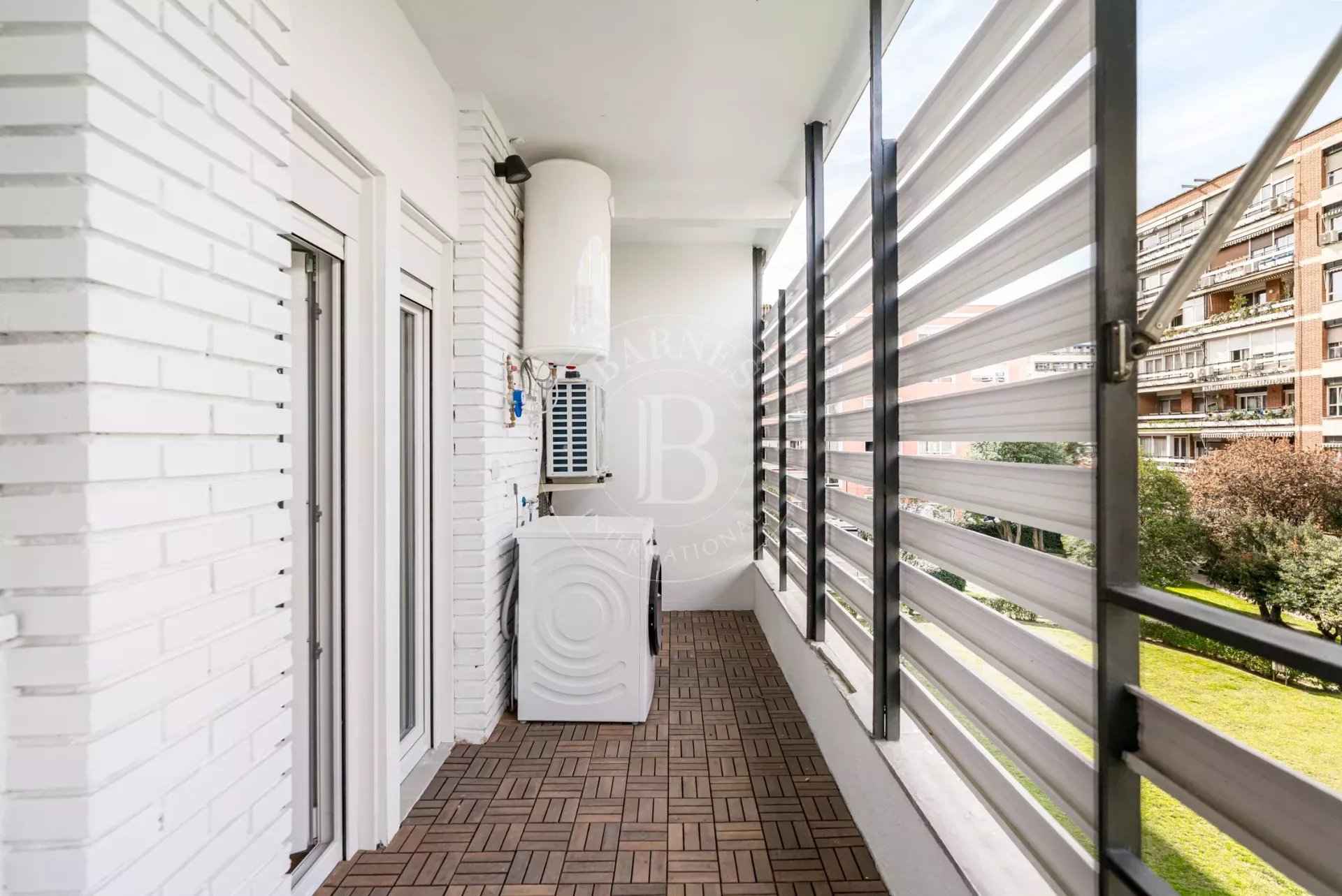 52a4b078f0052677109735283798b38b a33fb2b6e3 1920 original - Attribut alt par défaut.