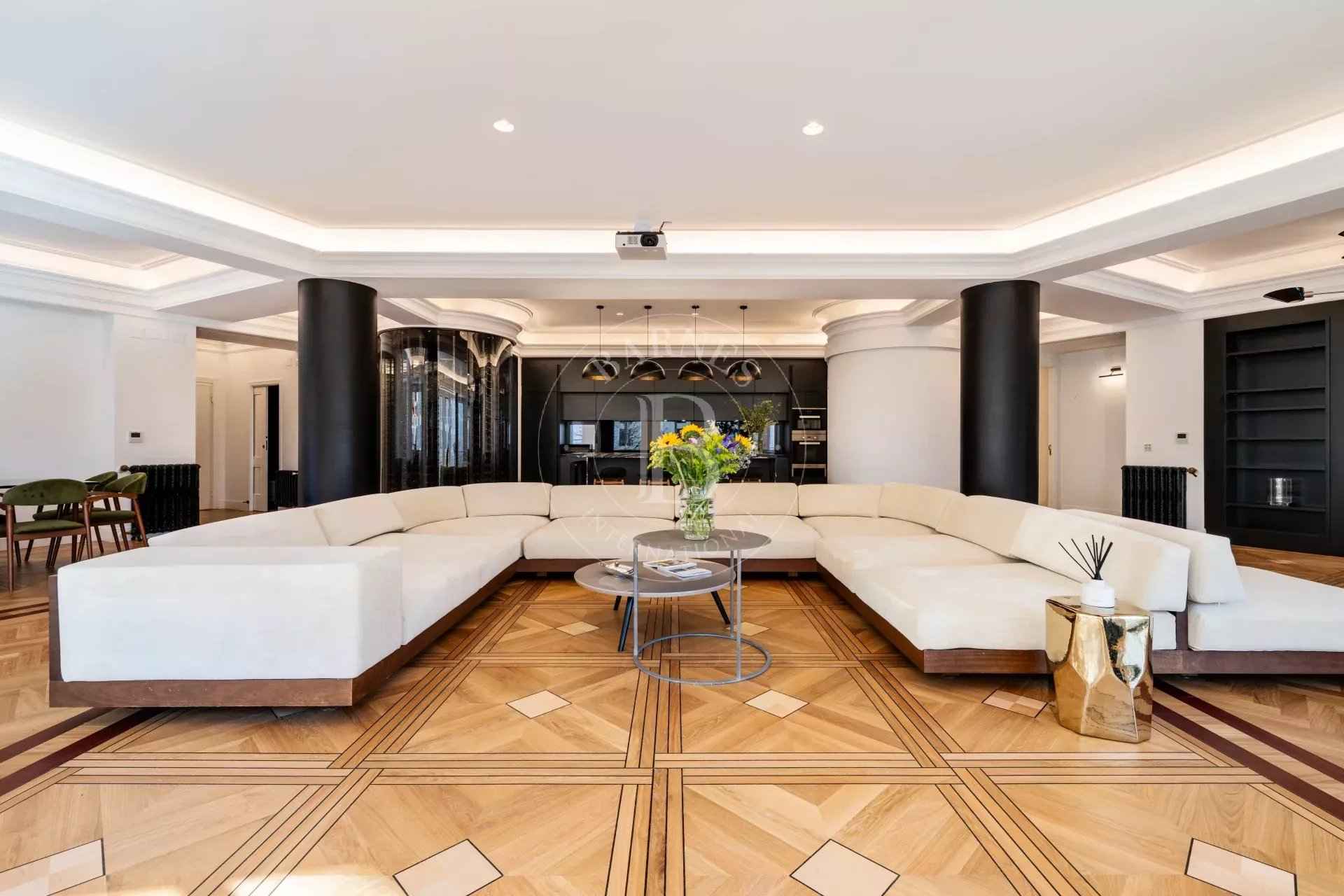 Dbd0a4fce193b095e12f3ff94dfdcabf fcd033e8fe 1920 original - Attribut alt par défaut.