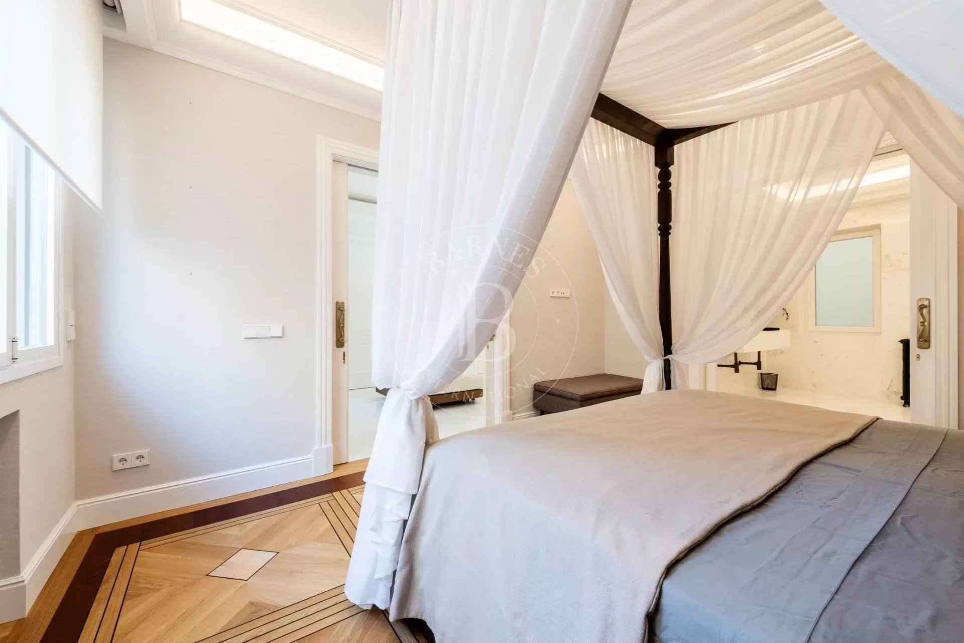 F79b3c1fe4f7a5f0a41277038f017de7 443d61f04f 1920 original - Attribut alt par défaut.